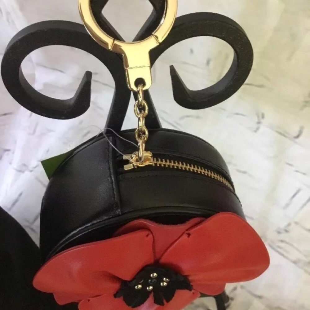 SOLD/Authentic Kate Spade OohLa-La Flower coin/Key - Picture 8 of 14